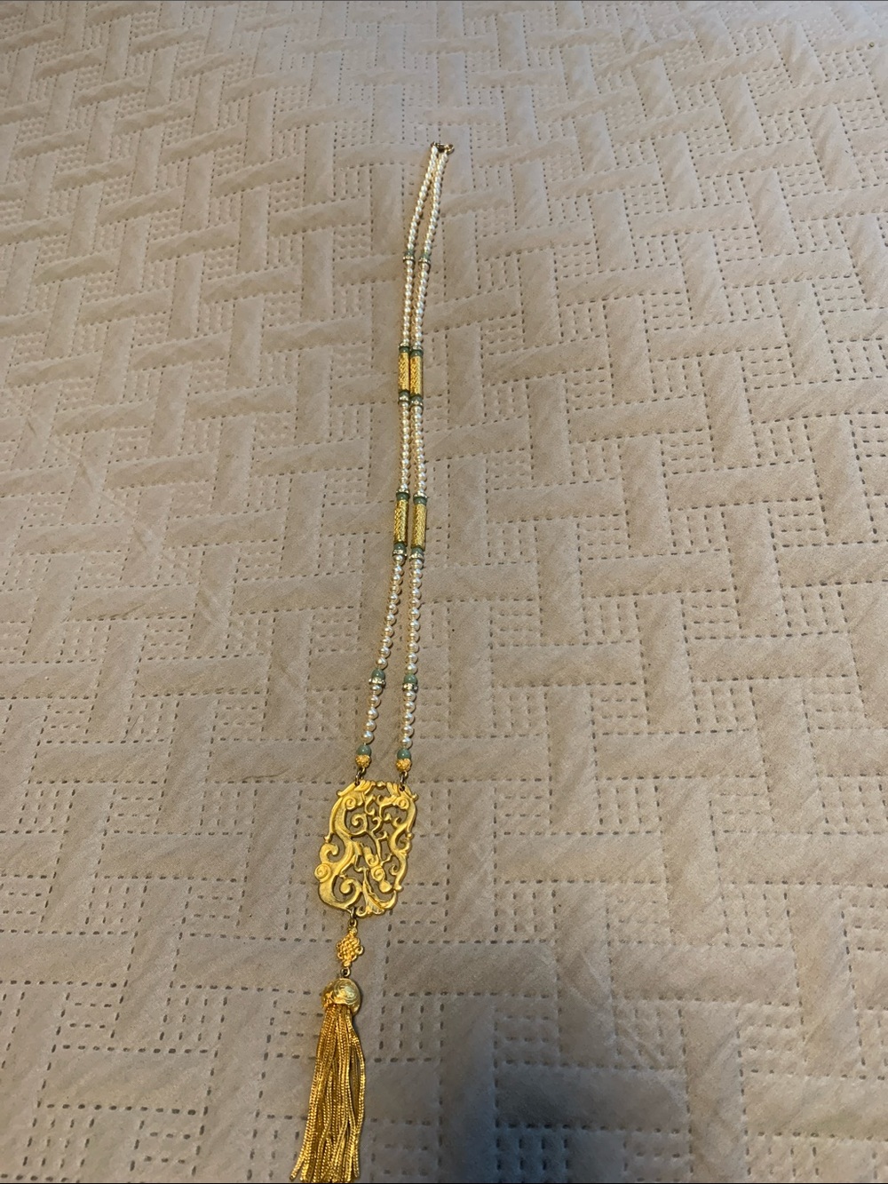 Ben-Amun $650 Bizantine Gold Pearl jade Filigree Pendant Necklace with Tassel - Picture 4 of 7